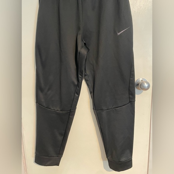 Nike Dri-Fit Sweatpants - Picture 3 of 11